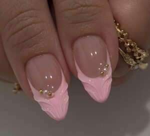 French Almond Gel Press-On Nails Review – Worth Buying?
